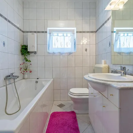 Awesome Apartment In Zadar With Wifi * Zadar